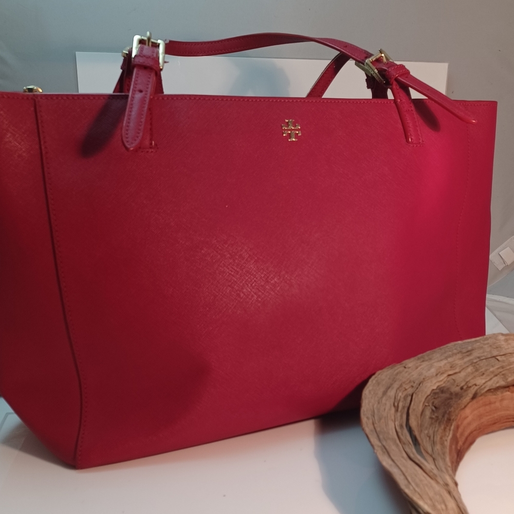Tory Burch red tote Robinson like a new